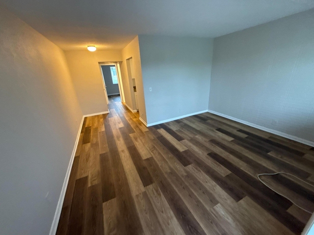 717 Ne 10th Avenue - Photo 1