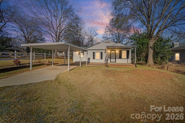 211 9th Street - Photo 1
