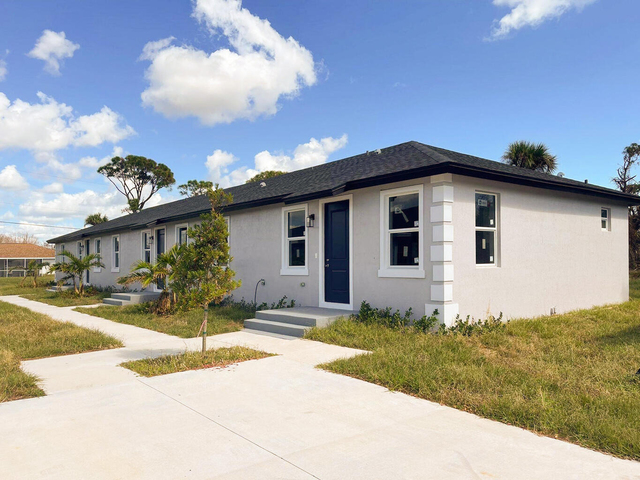 246 Rotonda Blvd Boulevard W - Photo 1