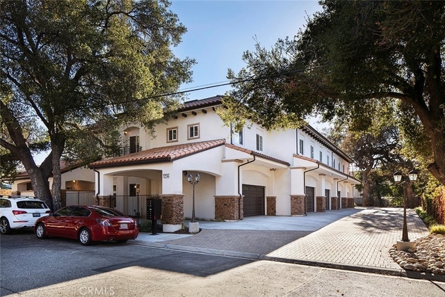 3236 Royal Oaks Drive - Photo 1