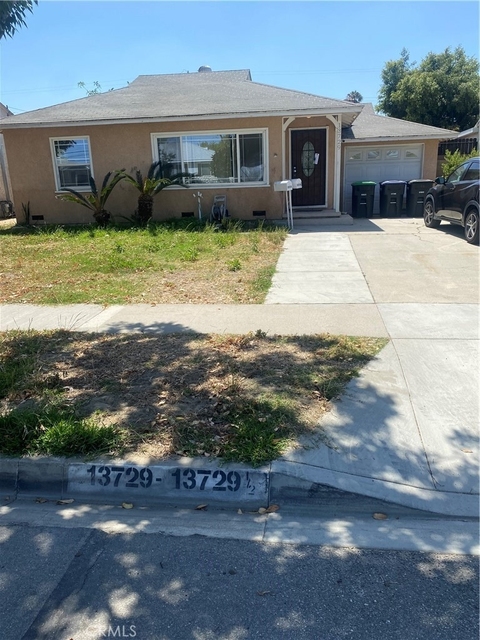 13729 Regentview - Photo 1