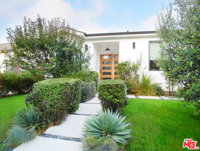 3744 Somerset Drive - Photo 1