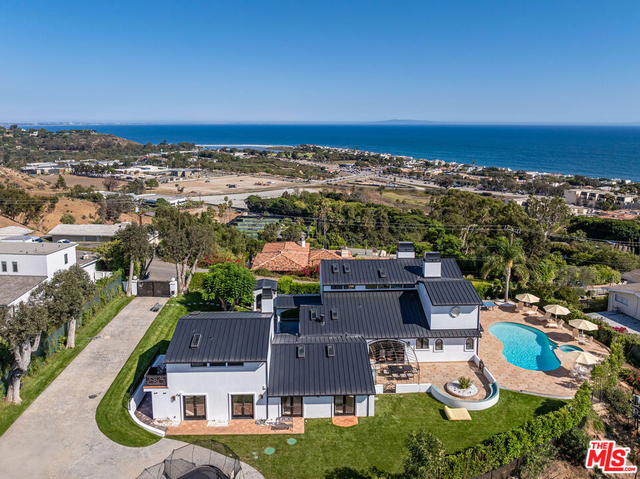 3453 Coast View Drive - Photo 1