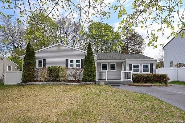 52 Huron Street - Photo 1