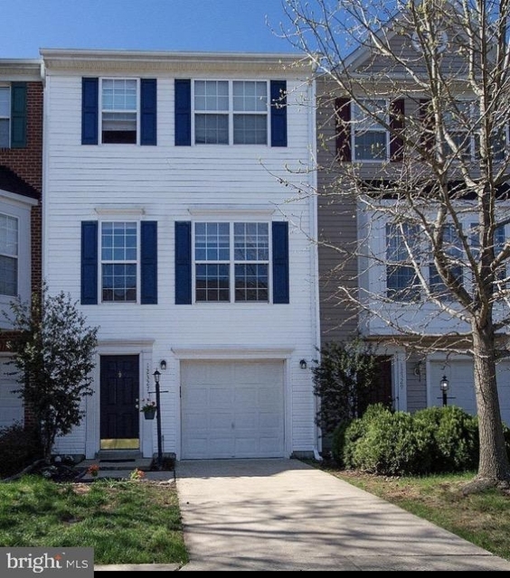 12327 Malvern Way - Photo 1