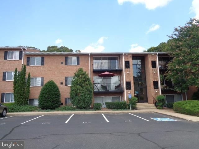 1805 William Street - Photo 1