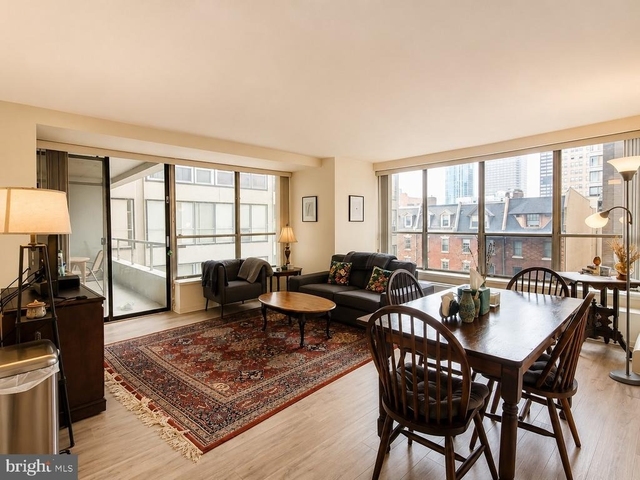 224 W Rittenhouse Square - Photo 1
