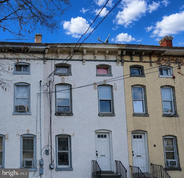 433 Centre Street - Photo 1