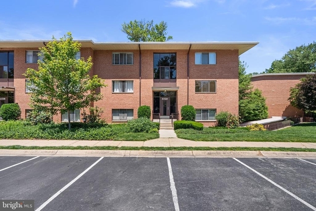 10320 Rockville Pike - Photo 1