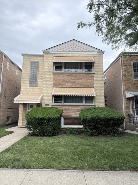 5545 N Central Avenue - Photo 1