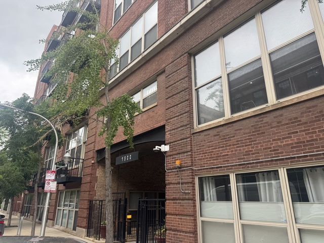1500 W Monroe Street - Photo 1