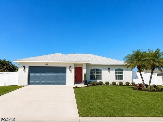 1203 Sw 34th Terrace - Photo 1