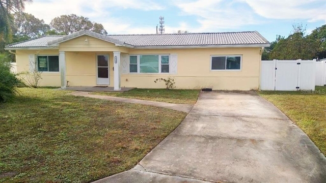 1770 63rd Avenue N - Photo 1