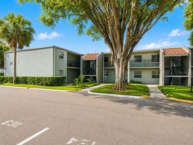 2812 Somerset Park Drive - Photo 1