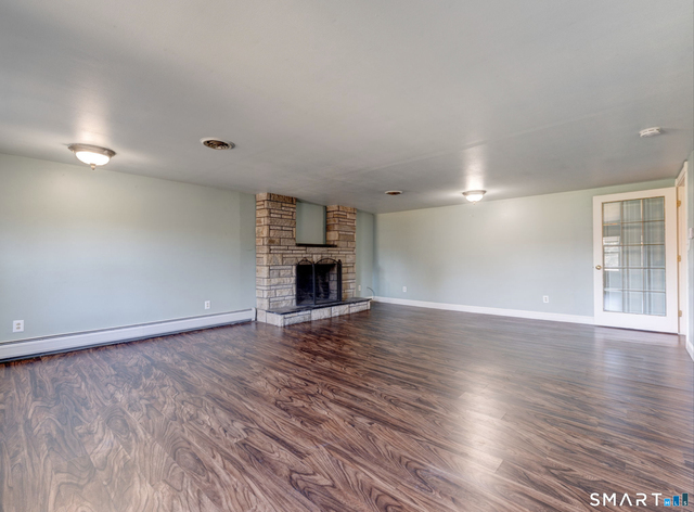 1091 Main Street - Photo 1