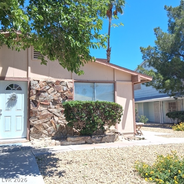 1438 Lorilyn Avenue - Photo 1