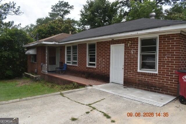 1387 Dewey Street - Photo 1