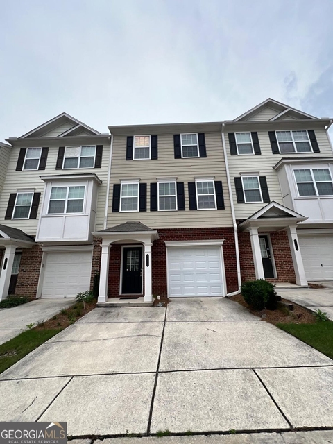 6877 Slate Stone Way Se - Photo 1