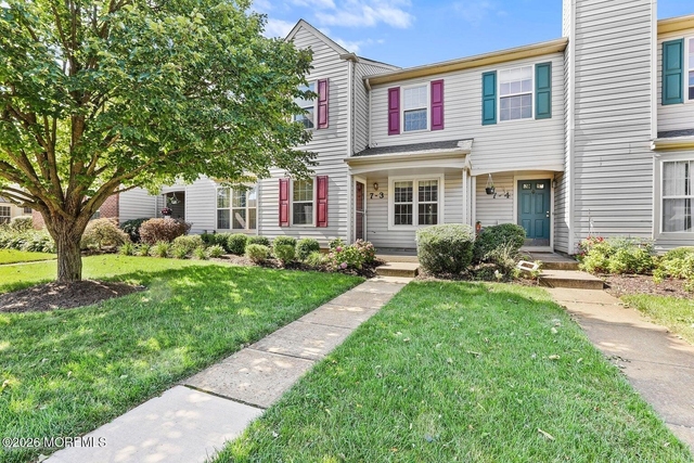 7 Stuart Drive - Photo 1