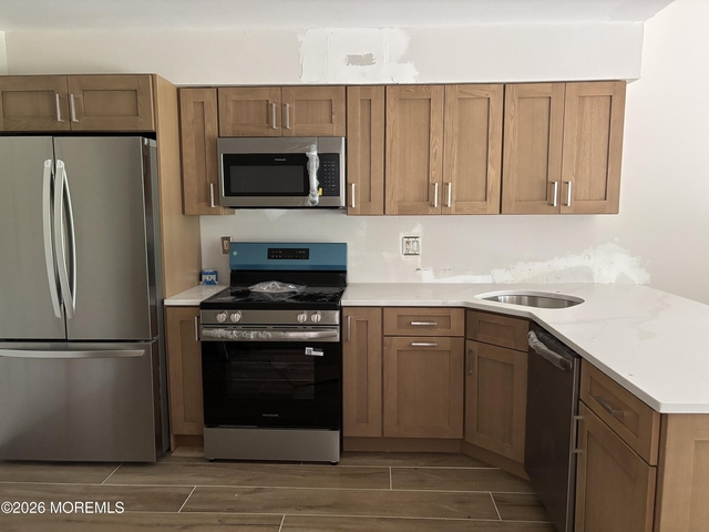 78 Malibu Drive - Photo 1