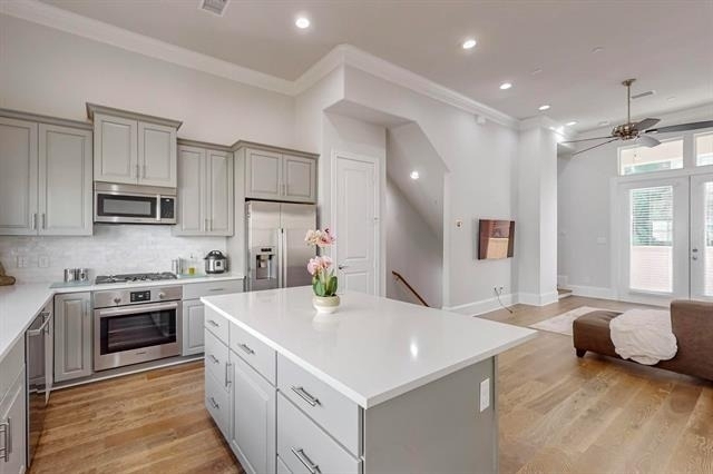 638 Dalton Lane - Photo 1