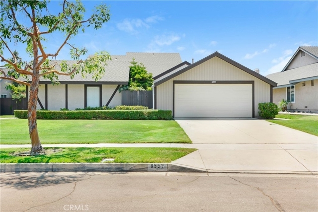 8555 Sandalwood Court - Photo 1