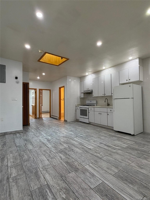 4216 Bell Boulevard - Photo 1