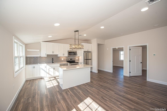 1090 New York Avenue - Photo 1