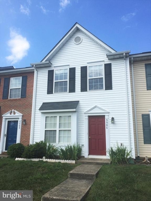 9906 Warwick Place - Photo 1