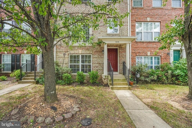 1606 Wilcox Avenue - Photo 1