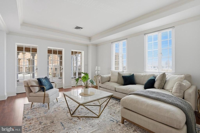 1512 Spruce Street - Photo 1