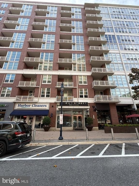 157 Fleet Street - Photo 1