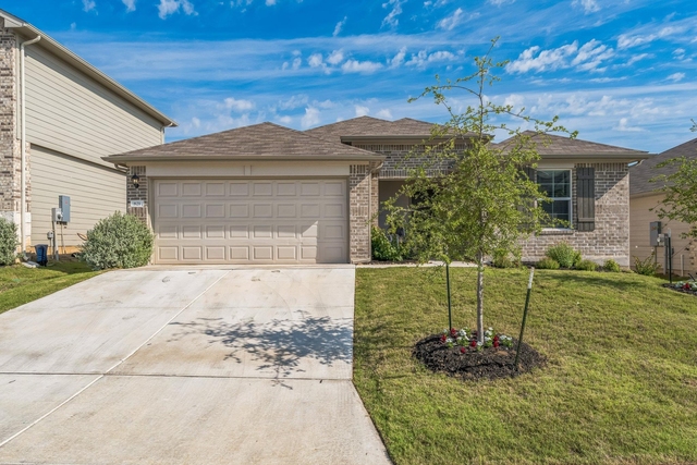 821 Bahia Pl - Photo 1