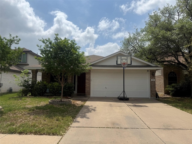 706 Luke Ln - Photo 1