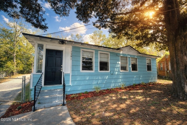 1901 Pullman Court - Photo 1