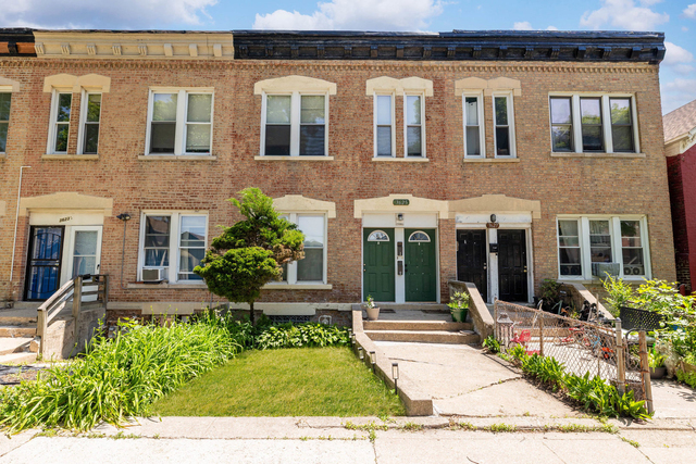 3625 S Emerald Avenue - Photo 1