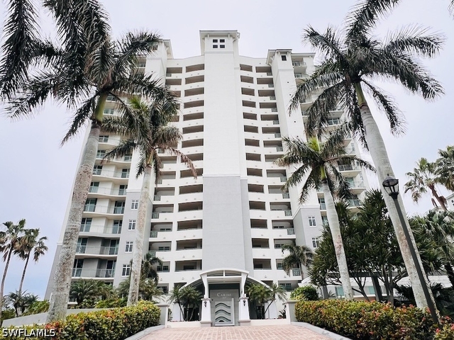 425 Cove Tower Drive - Photo 1