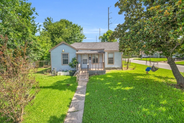 7304 Kinney Street - Photo 1