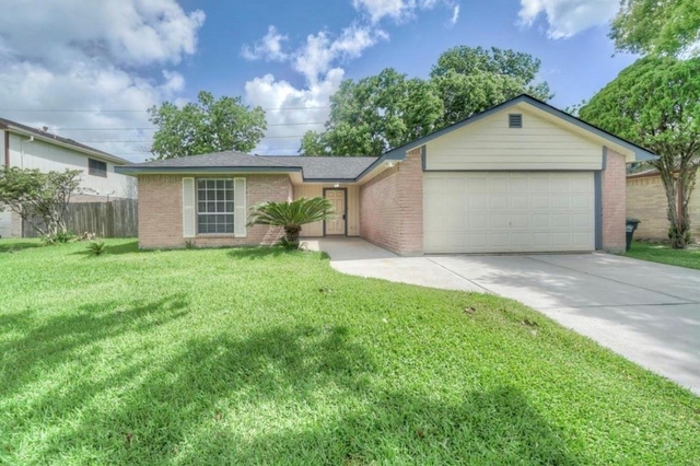 2607 N Brompton Drive - Photo 1