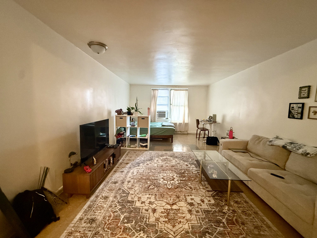272 Clarkson Avenue - Photo 1