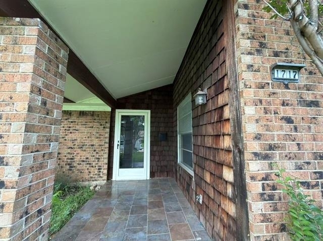 1717 Warwick Street - Photo 1