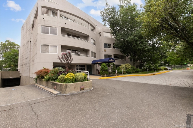 100 Cuttermill Road - Photo 1
