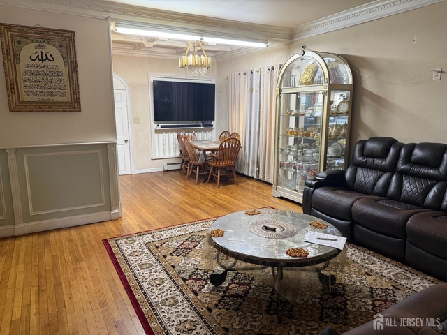118 Swarthmore Terrace - Photo 1