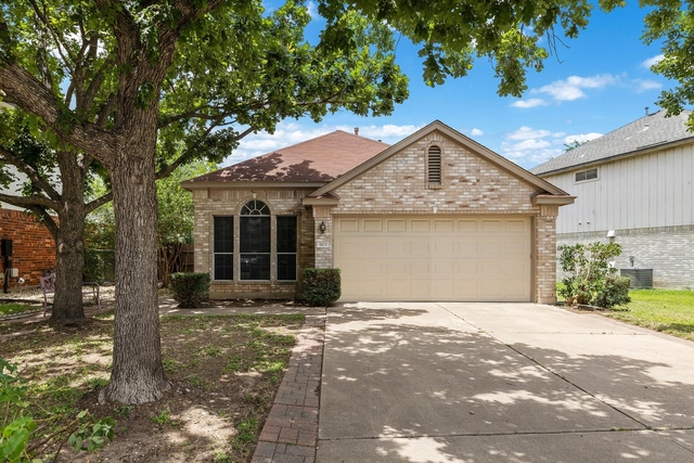903 Luke Ln - Photo 1