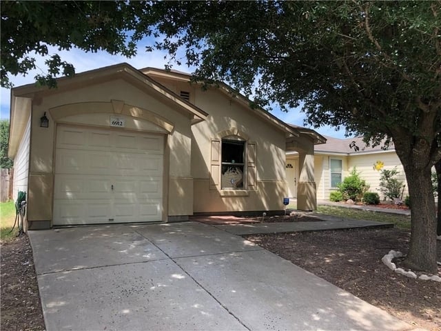 6912 Walkup Ln - Photo 1