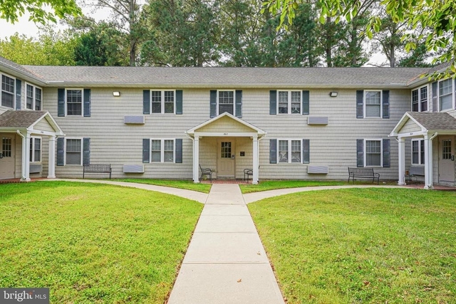 800 Travers Street - Photo 1