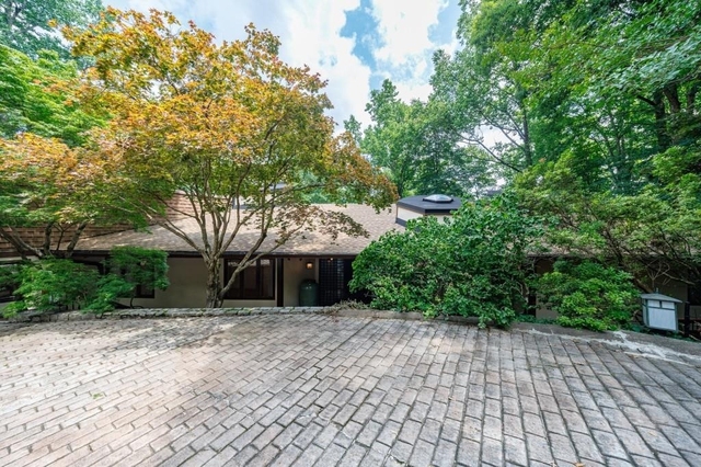 130 Huntcliff Point Ne - Photo 1