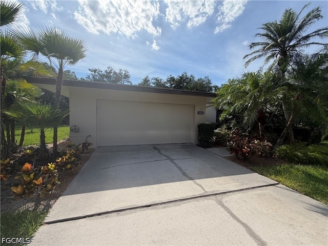 5883 Sand Oak Drive - Photo 1