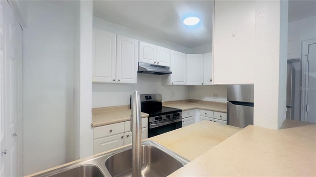 5301 40th Street N - Photo 1