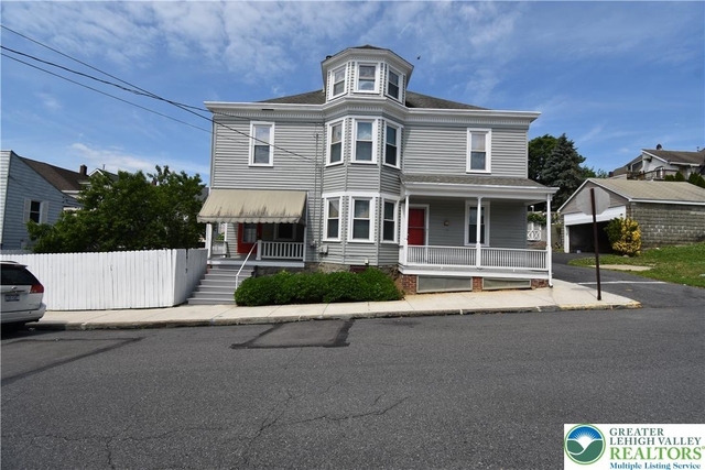 204 N 9th Street - Photo 1